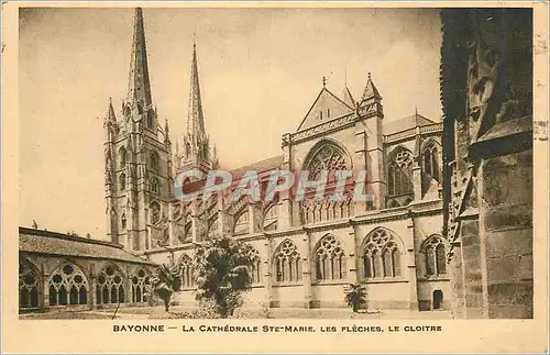 Ansichtskarte AK Bayonne La Cathedrale Ste Marie Les Fleches Le Cloitre