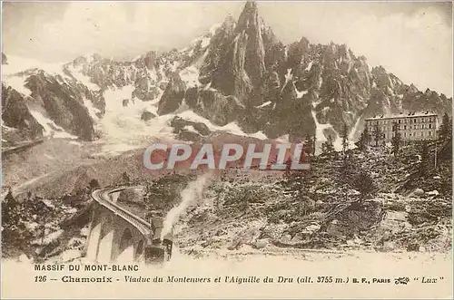 Cartes postales Chamonix Massif du Mont Blanc Viaduc du Montenvers et l'Aiguille du Dru (alt 3755 m)