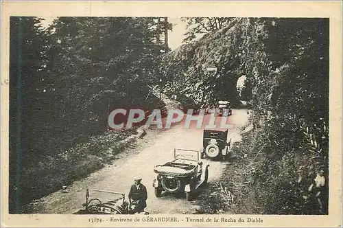 Cartes postales Environs de Gerardmer Tunnel de la Roche du Diable Automobile