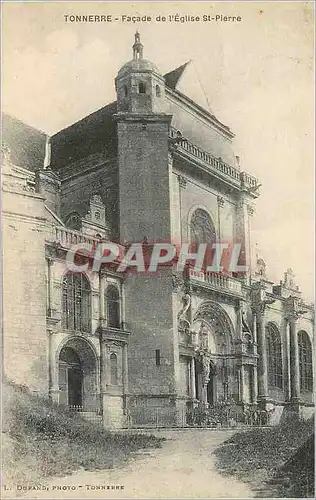 Cartes postales Tonnerre Facade de l'Eglise St Pierre