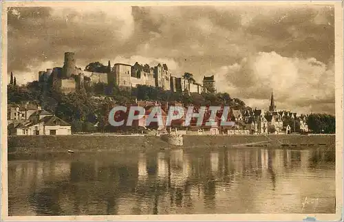 Cartes postales Chinon (Indre et Loire) Le Chateau vu des Rives de la Vienne