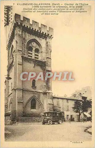 Cartes postales Villeneuve les Avignon (Gard) Clocher de l'Eglise Autobus