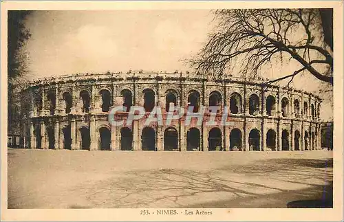 Cartes postales Nimes les Arenes