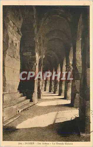 Cartes postales Nimes les Arenes la Grande Galerie