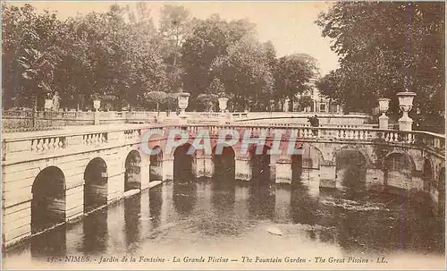 Cartes postales Nimes Jardin de la Fontaine