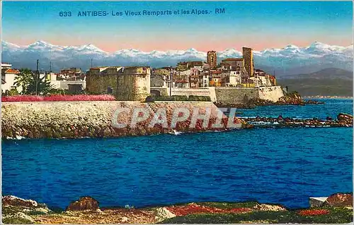 Cartes postales Antibes les Vieux Remparts et les Alpes