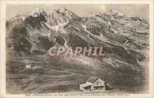 Cartes postales Chalet Hotel du Col des Aravis et la Chaine de l'Etale (2485 m)