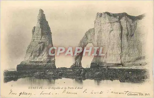 Cartes postales Etretat L'Aiguille et la Porte d'Aval (carte 1900)