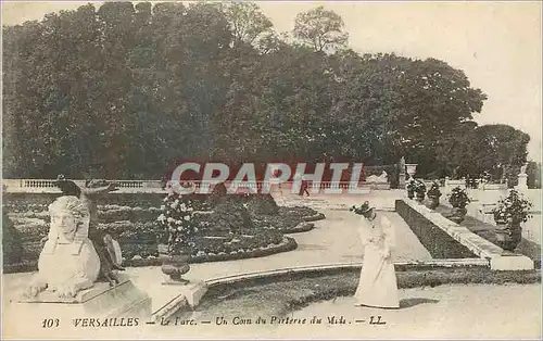 Cartes postales Versailles Le Parc Un Coin du Parterre du Midi