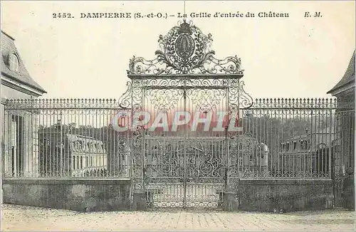 Cartes postales Dampierre (S et O) La Grille d'entree du Chateau