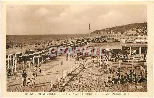 Cartes postales Deauville la Plage Fleurie Les planches