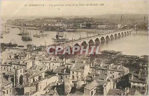 Cartes postales Bordeaux vue Generale prise de la Tour St Michel Bateaux