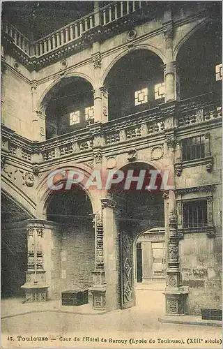 Ansichtskarte AK Toulouse Cour de l'Hotel de Bernay