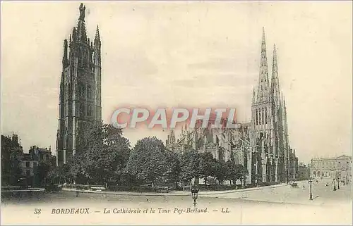 Cartes postales Bordeaux la Cathedrale et la Tour Pey Berland