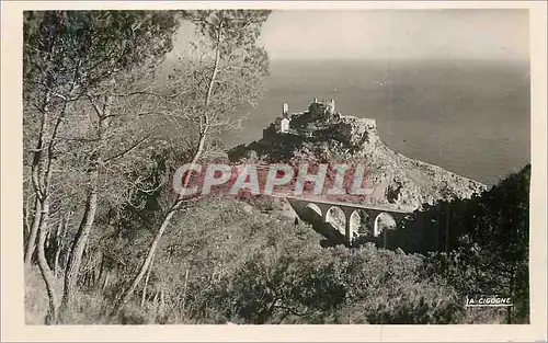 Cartes postales moderne Eze Village sur son Roc et le Viaduc