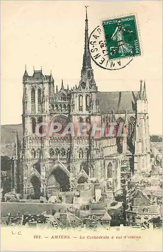 Cartes postales Amiens La Cathedrale a vol d'Oiseau