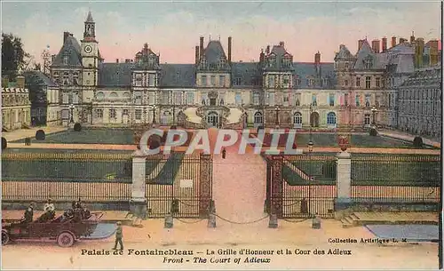 Cartes postales Palais de Fontainebleau La Grille d'Honneur et la Cour des Adieux