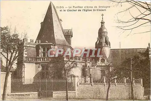 Cartes postales Blois Le Pavillon d'Anne de Bretagne et la Clocher de l'Eglise St Vincent