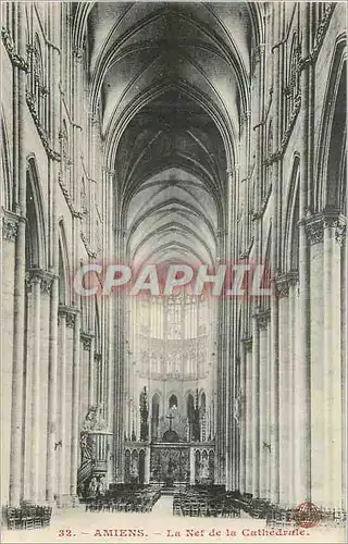 Cartes postales Amiens La Nef de la Cathedrale