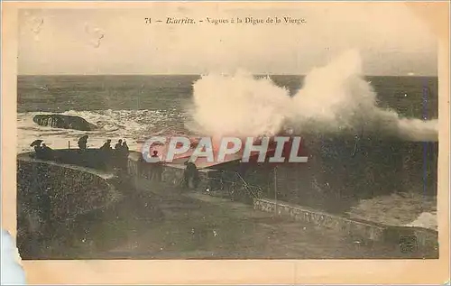 Cartes postales Biarritz Vagues a la Digue de la Vierge