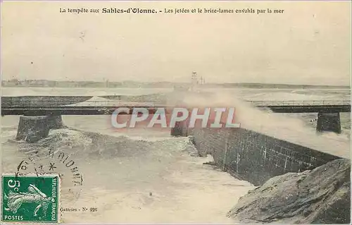 Ansichtskarte AK La Tempete aux Sables d'Olonne Les Jetees et le Brise Lames