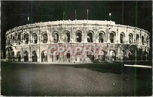 Cartes postales moderne Nimes (Gard) Les Arenes de nuit