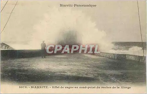 Ansichtskarte AK Biarritz Effet de Vague au Romp Point du Rocher de la Vierge