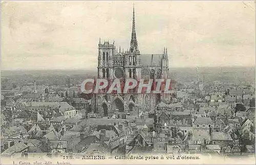 Ansichtskarte AK Amiens La Cathedrale prise a vol d'Oiseau