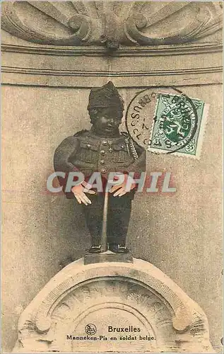 Cartes postales moderne Bruxelles Manneken Pis en soldat belge