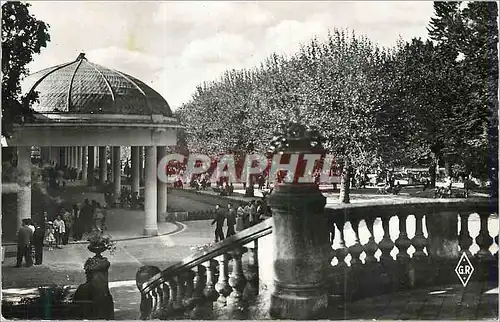 Cartes postales moderne Vittel (Vosges) Le Parc et les Galeries de Cure