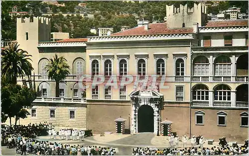 Cartes postales moderne Palais de SAS Le Prince de Monaco La Porte d'Honneur et la Garde Militaria