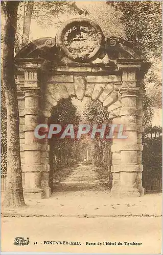 Cartes postales Fontainebleau Porte de l'Hotel du Tambour