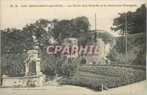 Cartes postales Boulogne sur Mer La Porte des Degres et le Souvenir Francais