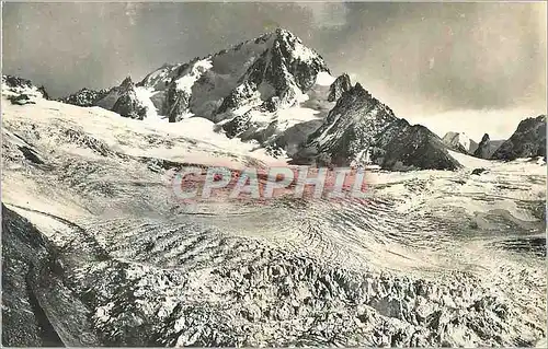 Cartes postales moderne Massif du Mont Blanc L'Aiguille du Chardonnet (3824 m) et le Glacier du Tour