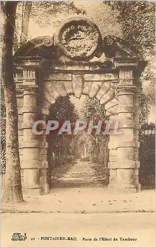 Cartes postales Fontainebleau Porte de l'Hotel du Tambour