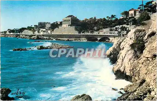 Cartes postales moderne Marseille Promenade de la Corniche Effet de Vague au Prophete
