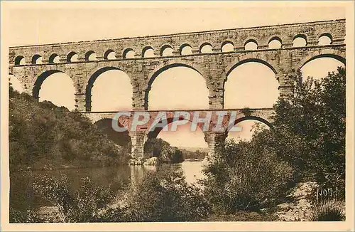 Ansichtskarte AK Nimes (Gard) La Douce France Le Pont du Gard