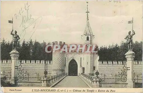 Ansichtskarte AK l'Ile Bouchard (I et L) Chateau du Temple Entree du Parc