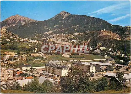 Cartes postales moderne Briancon Alt 1326 m La Plus Haute Ville d'Europe Les Casernes et Vallee de la Durance Militaria