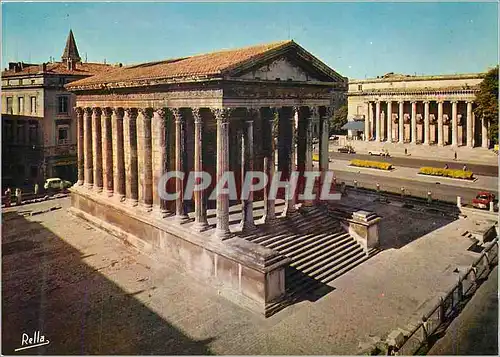 Cartes postales moderne Nimes (Gard) La Maison Carree Monument Romain