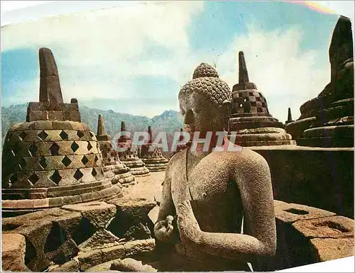 Cartes postales moderne Paris 16e Exposition est Organisee par Francaise d'Action Artistique