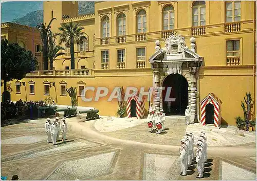 Cartes postales moderne Principaute de Monaco Le Palais Princier La Releve de la Garde Militaria