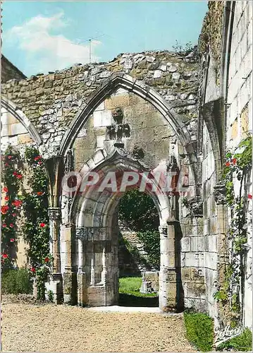 Cartes postales moderne Charroux (Vienne) Abbaye fondee par Charlemagne Restes du Cloitre (Mon Hist Classe)