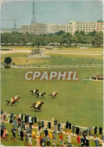 Cartes postales moderne Paris Champ de Courses d'Auteuil Hippisme Tour Eiffel