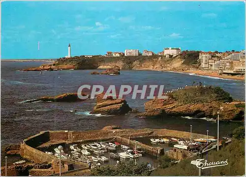 Cartes postales moderne Biarritz Le Port des Pecheurs et le Phare Bateaux
