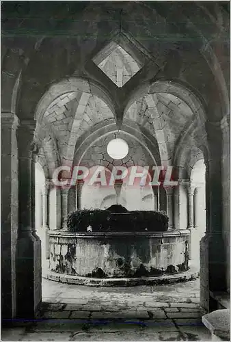 Cartes postales moderne Santas Creus Surtidor del Claustro del Monasterio (Siglo XIII)