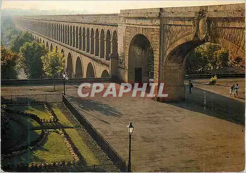 Cartes postales moderne Montpellier La Capitale du Languedoc Jardin du Peyrou et les Arceaux