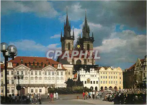 Cartes postales moderne Praha Le Cote Est de la Place est Domine par deux Tours de la Cathedrale de Tyn (Traveaux de Con