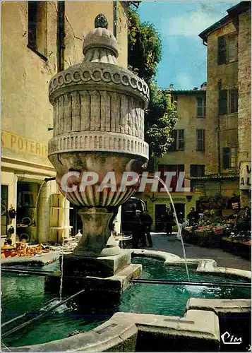 Cartes postales moderne Vence (Alp Mar) Fontaine et Place du Peyra Poterie