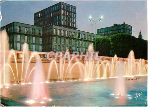 Moderne Karte Le Havre (Seine Maritime) les Jets d'Eau Place de l'Hotel de Ville de Nuit Couleurs et Lumiere d